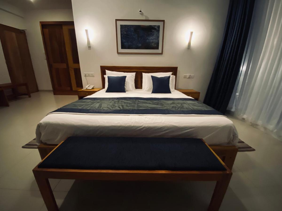The Lighthouse Negombo Hotel Luaran gambar