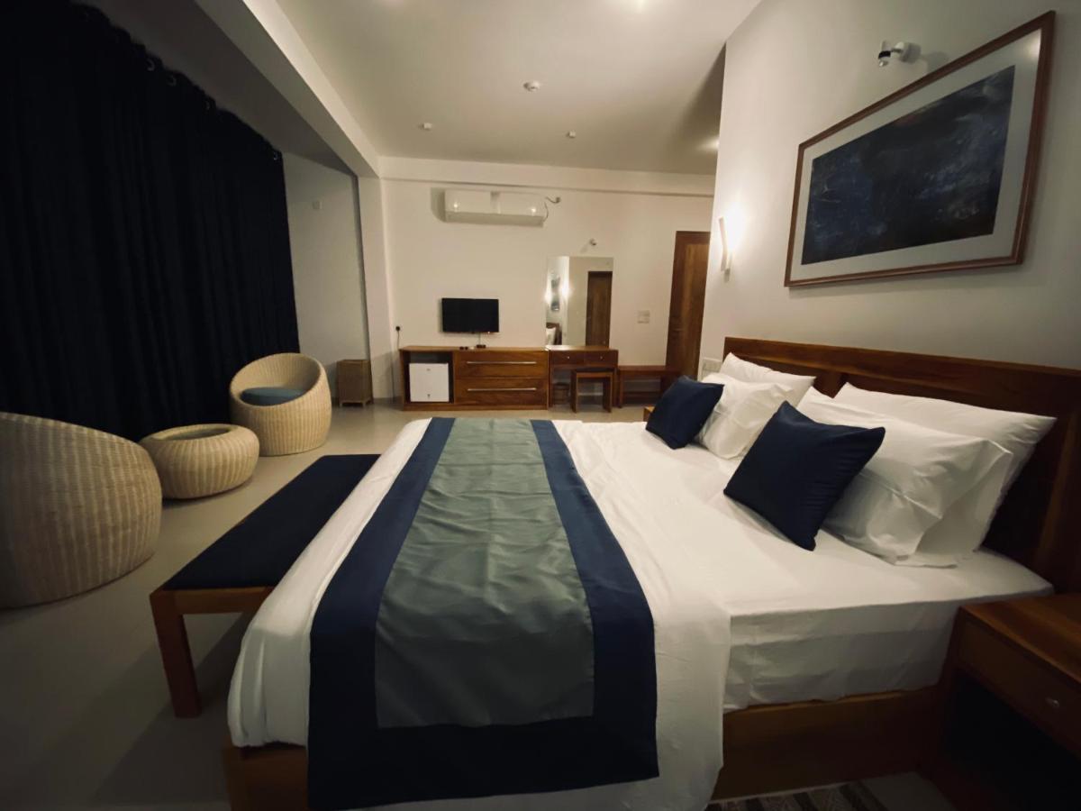 The Lighthouse Negombo Hotel Luaran gambar