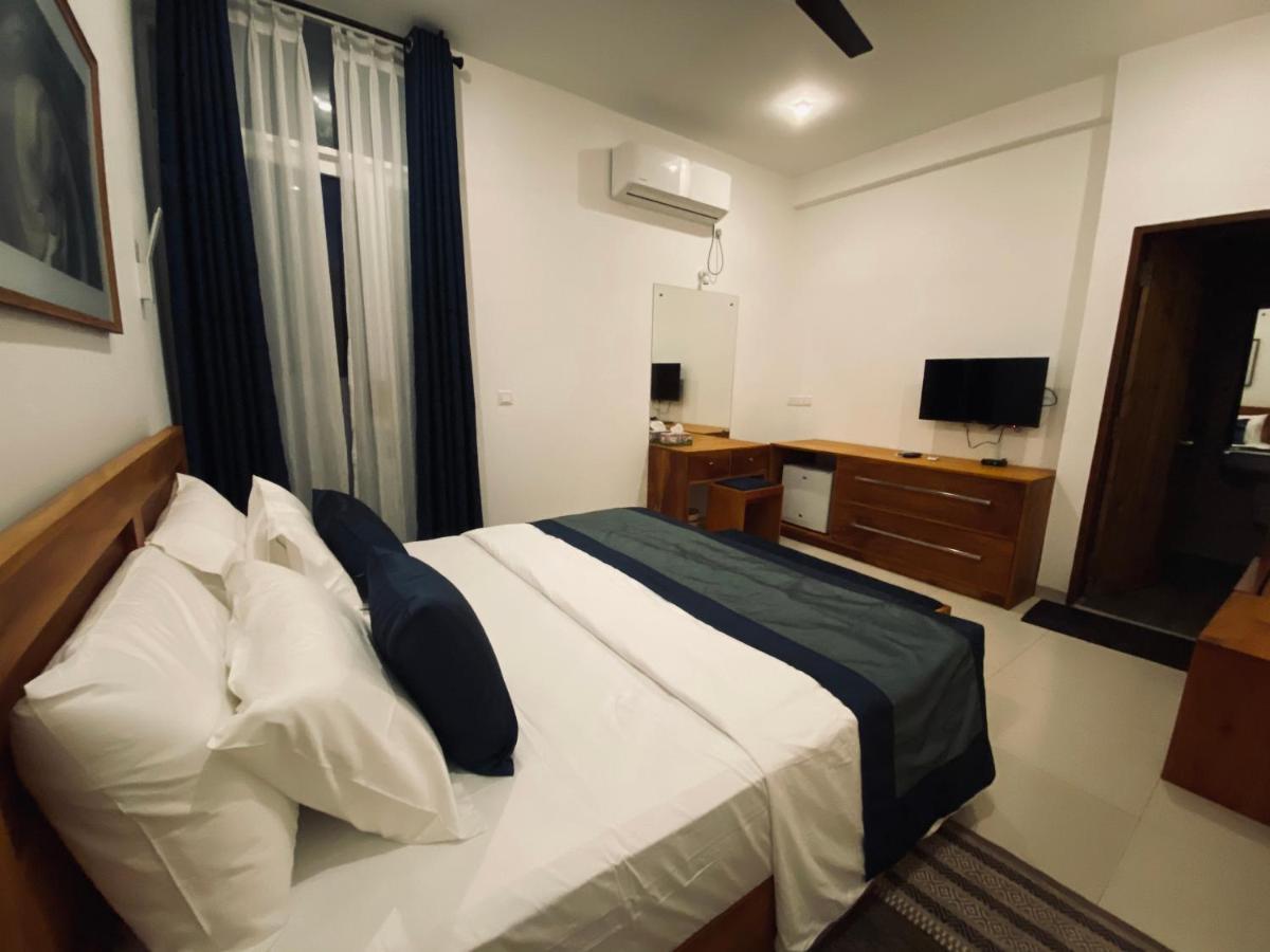 The Lighthouse Negombo Hotel Luaran gambar